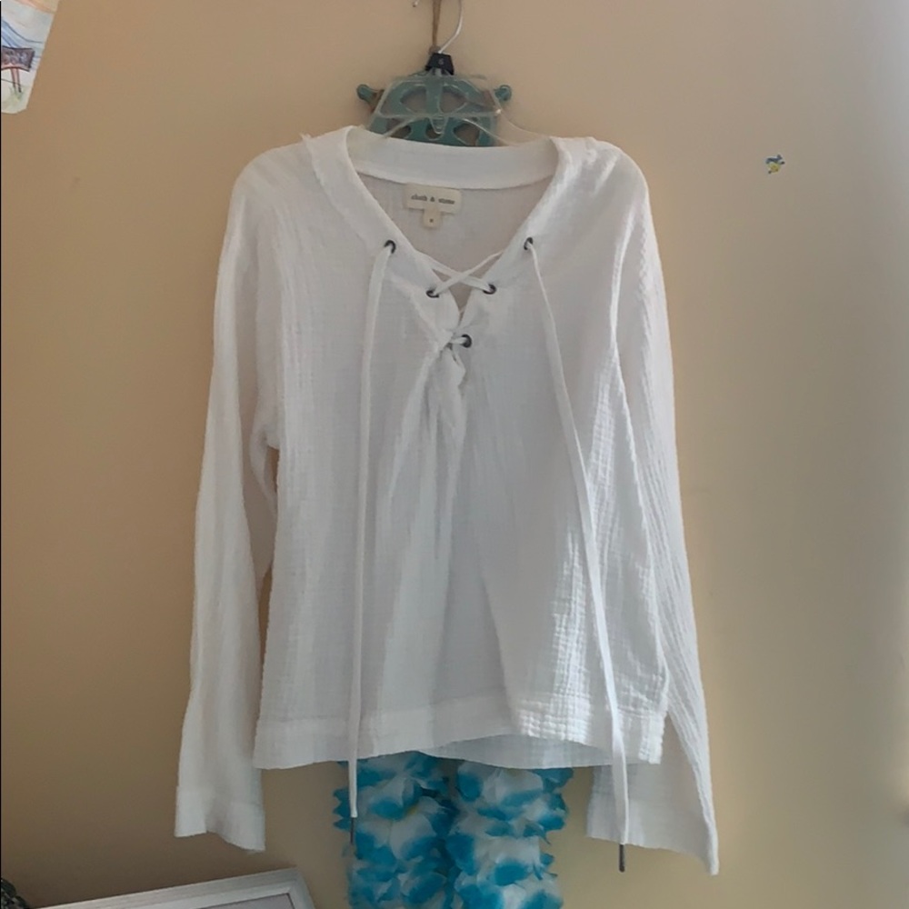 white long sleeve tunic